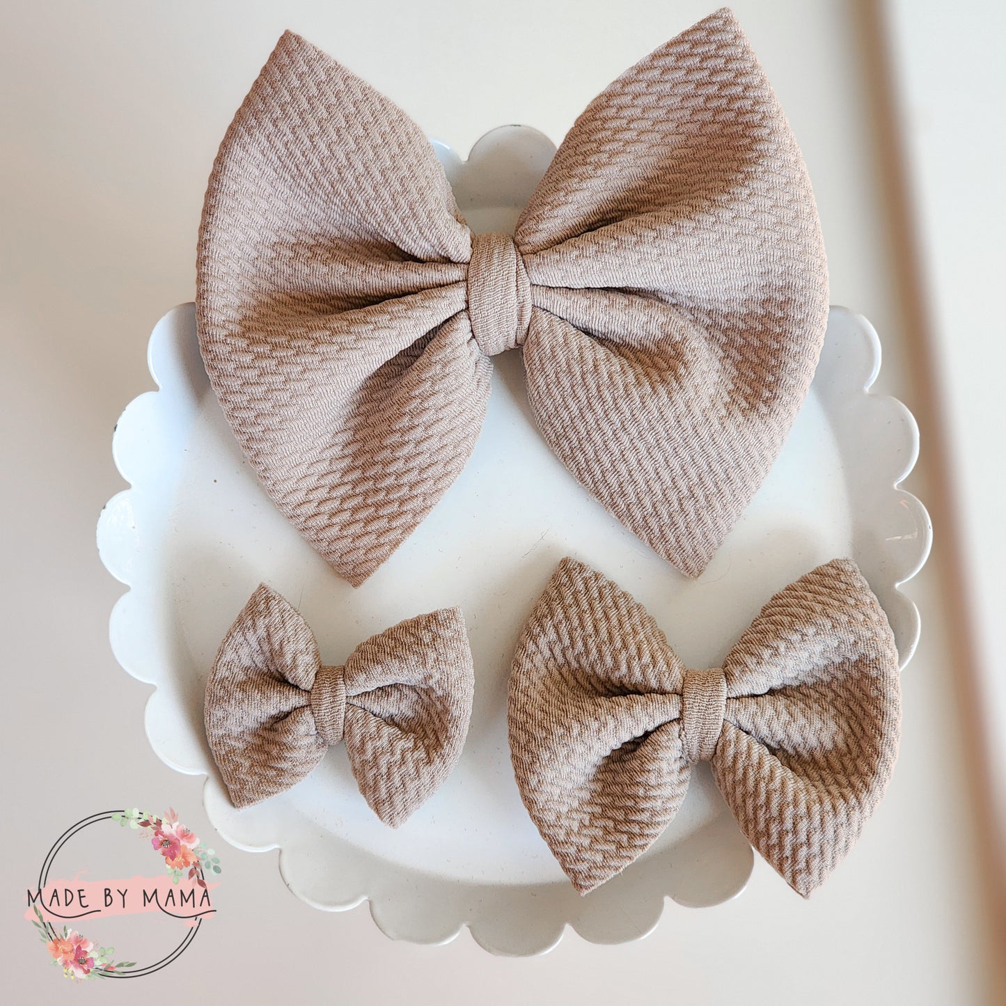 Oyster Bullet Bows