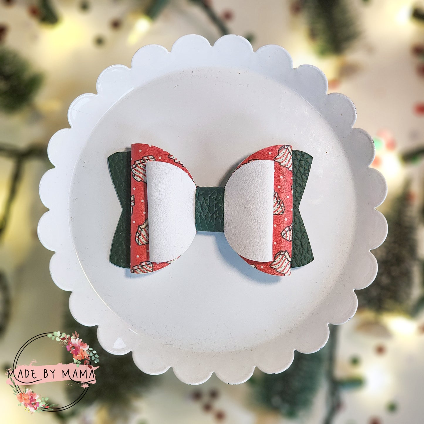 Christmas Cakes Bow