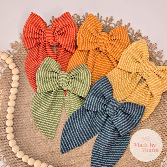 Wavy Fall Fable Bow