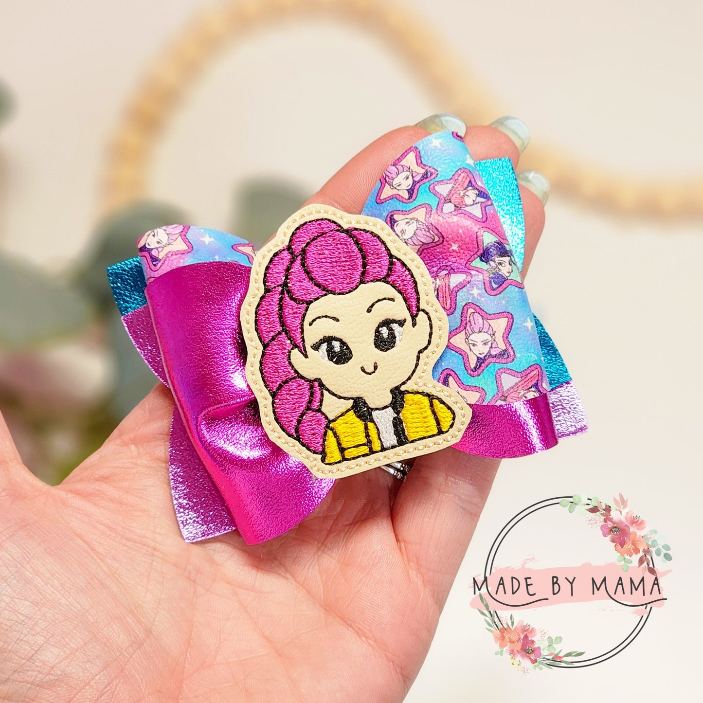 K-Pop Demon Hunters Bow - Rumi