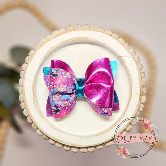 K-Pop Demon Hunters Bow