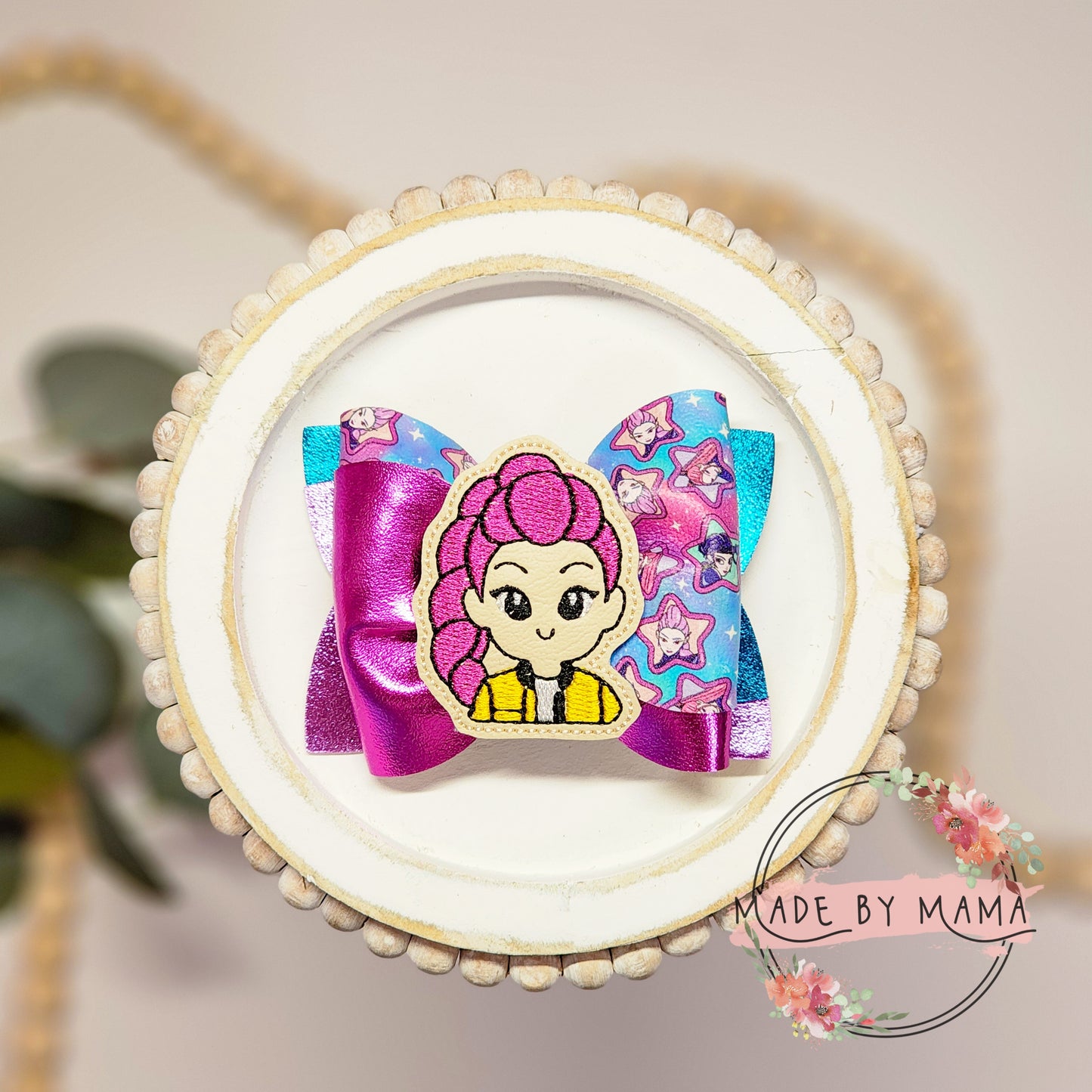 K-Pop Demon Hunters Bow - Rumi