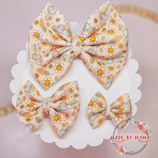 Spring Time Carrots Bullet Bow