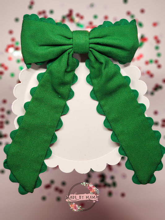 Evergreen Long Tail Bow