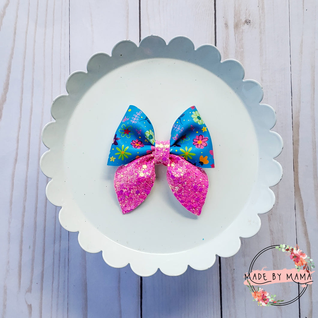 Colombian Character Floral Bow