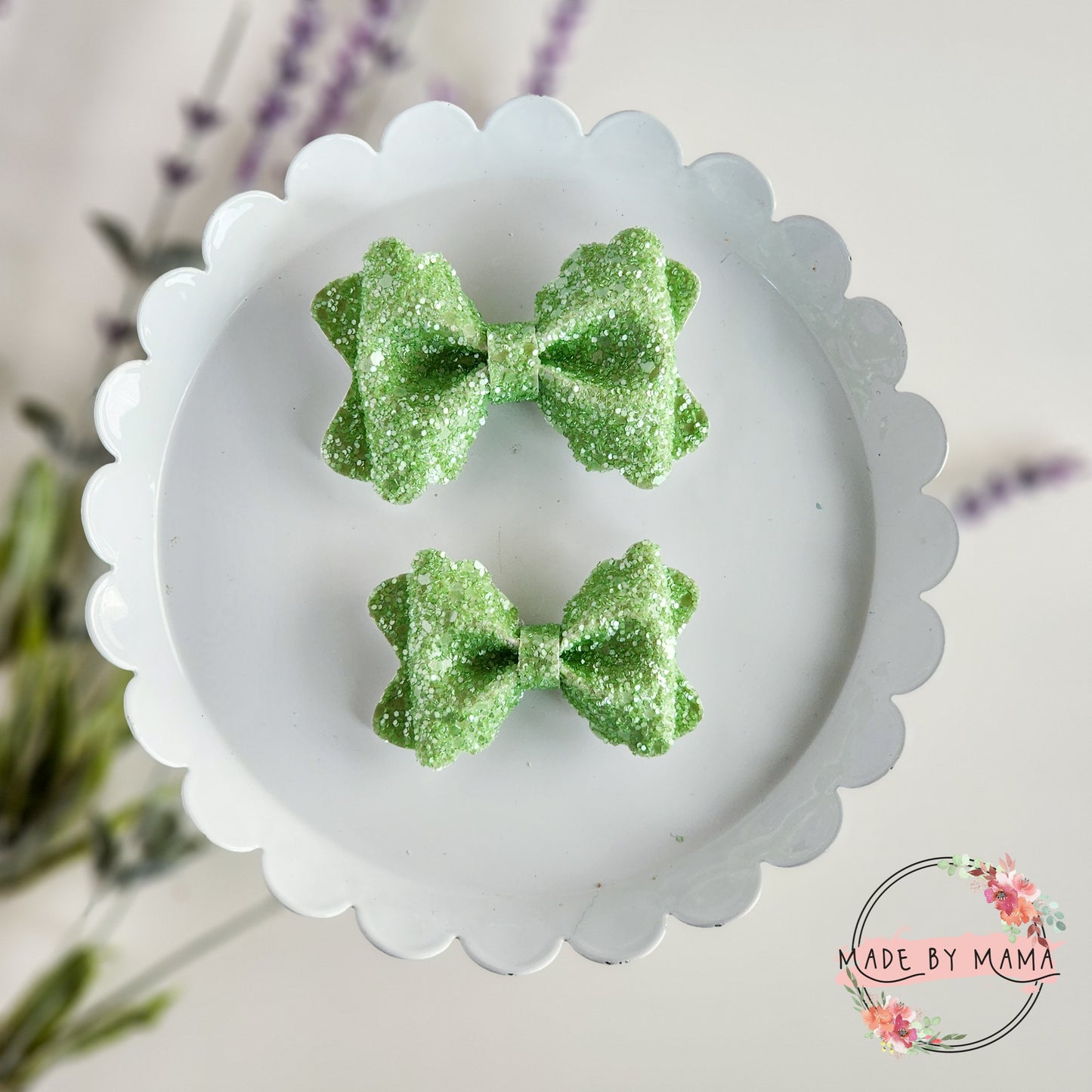 Pastel Green Frosted Glitter Scallop Bow